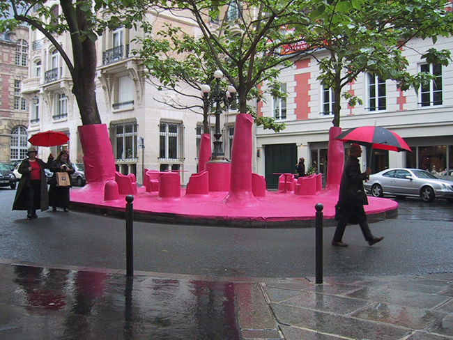 pink-ghost-paris-peripheriques-more-than-green-01