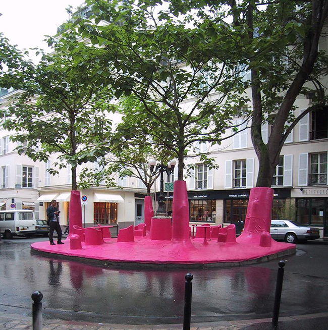 pink-ghost-paris-peripheriques-more-than-green-02