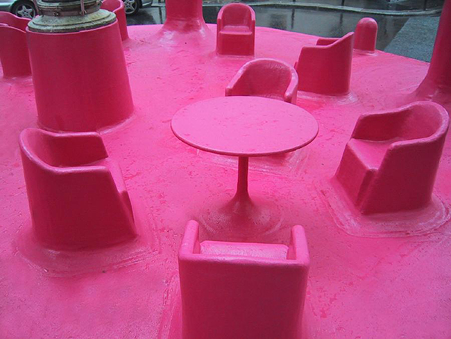 pink-ghost-paris-peripheriques-more-than-green-05